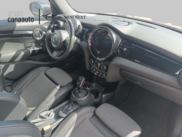 fotoG 7 del MINI MINI Cooper 5 Puertas 100 kW (136 CV) 136cv Gasolina del 2022 en Sta. C. Tenerife