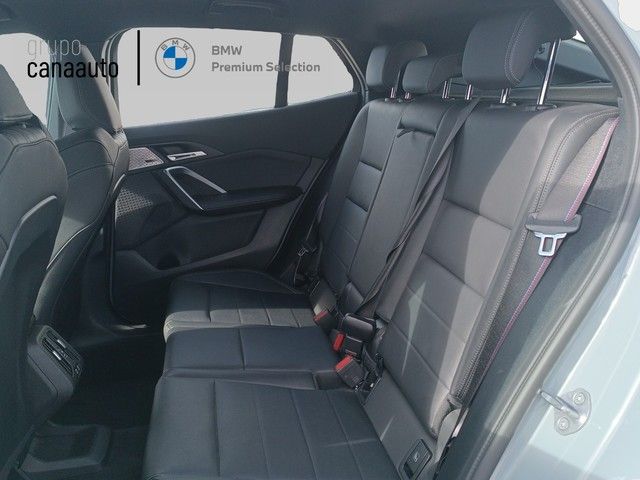 BMW X2 sDrive18d color Gris. Año 2024. 110KW(150CV). Diésel. En concesionario DEMO de Sta. C. Tenerife