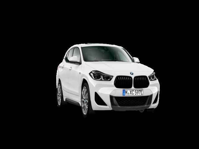 BMW X2 xDrive25e color Blanco. Año 2022. 162KW(220CV). Híbrido Electro/Gasolina. En concesionario TACO de Sta. C. Tenerife