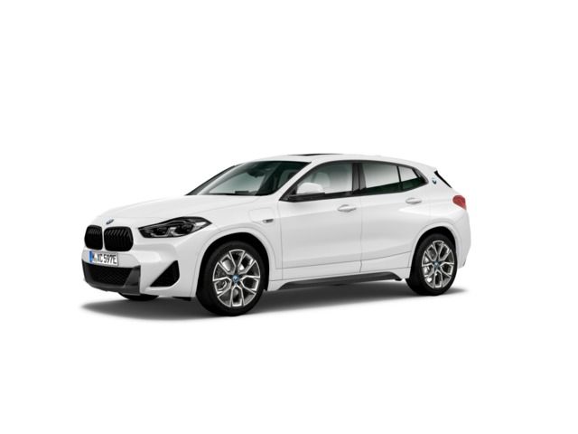 Fotos de BMW X2 xDrive25e color Blanco. Año 2022. 162KW(220CV). Híbrido Electro/Gasolina. En concesionario TACO de Sta. C. Tenerife