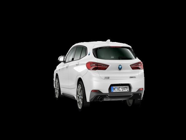 BMW X2 xDrive25e color Blanco. Año 2022. 162KW(220CV). Híbrido Electro/Gasolina. En concesionario TACO de Sta. C. Tenerife