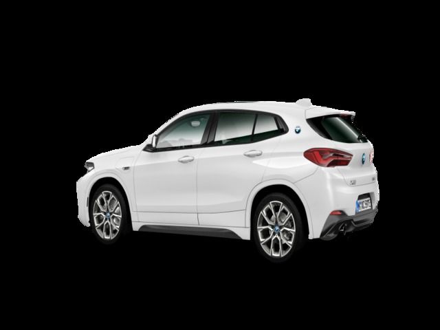 BMW X2 xDrive25e color Blanco. Año 2022. 162KW(220CV). Híbrido Electro/Gasolina. En concesionario TACO de Sta. C. Tenerife