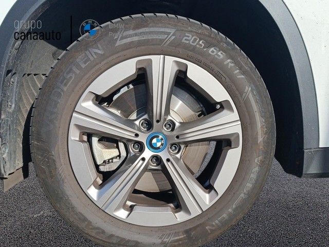 BMW X1 xDrive25e color Blanco. Año 2024. 180KW(245CV). Híbrido Electro/Gasolina. En concesionario TACO de Sta. C. Tenerife