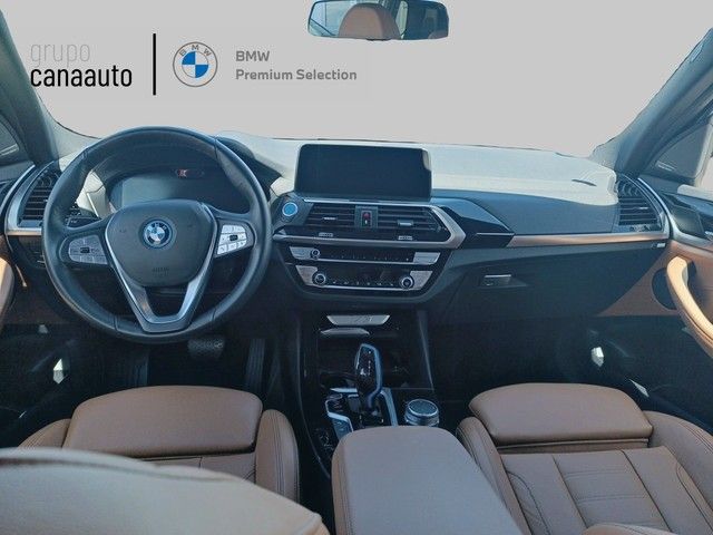 BMW iX3 iX3 color Negro. Año 2021. 210KW(286CV). Eléctrico. En concesionario LAS PALMAS de Sta. C. Tenerife