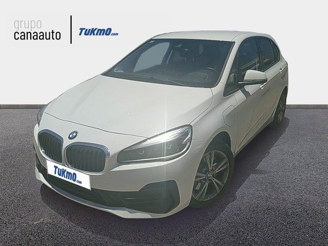 Fotos de BMW Serie 2 225xe iPerformance Active Tourer color Blanco. Año 2019. 165KW(224CV). Híbrido Electro/Gasolina. En concesionario TACO de Sta. C. Tenerife