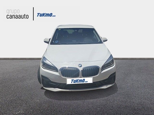 Fotos de BMW Serie 2 225xe iPerformance Active Tourer color Blanco. Año 2019. 165KW(224CV). Híbrido Electro/Gasolina. En concesionario TACO de Sta. C. Tenerife