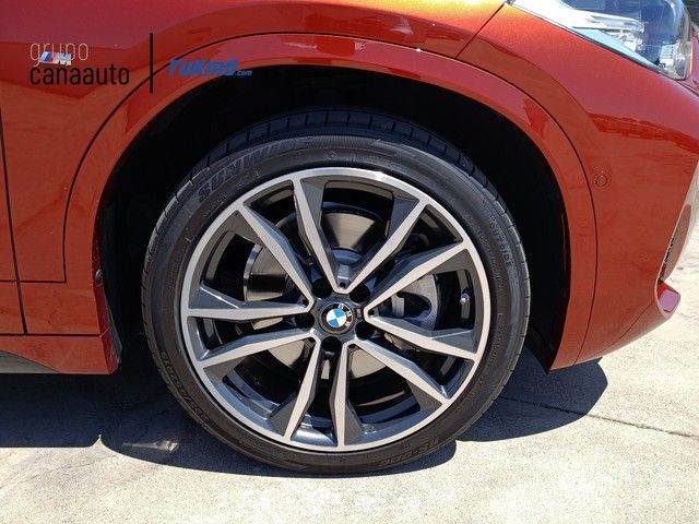 BMW X2 xDrive25e color Naranja. Año 2021. 162KW(220CV). Híbrido Electro/Gasolina. En concesionario LA OROTAVA de Sta. C. Tenerife