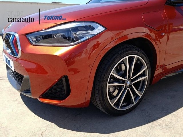 BMW X2 xDrive25e color Naranja. Año 2021. 162KW(220CV). Híbrido Electro/Gasolina. En concesionario LA OROTAVA de Sta. C. Tenerife