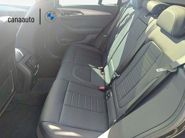 BMW iX3 iX3 color Gris. Año 2021. 210KW(286CV). Eléctrico. En concesionario LAS CHAFIRAS de Sta. C. Tenerife