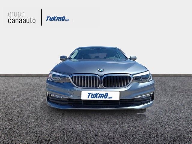 BMW Serie 5 530i color Azul. Año 2017. 185KW(252CV). Gasolina. En concesionario TACO de Sta. C. Tenerife