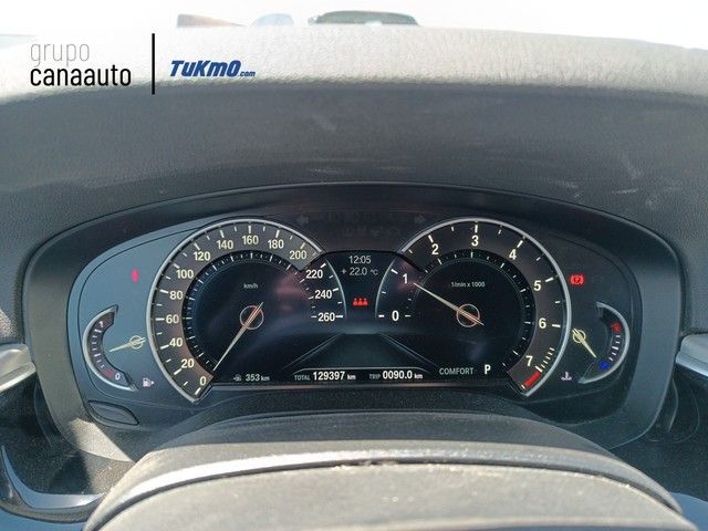 BMW Serie 5 530i color Azul. Año 2017. 185KW(252CV). Gasolina. En concesionario TACO de Sta. C. Tenerife