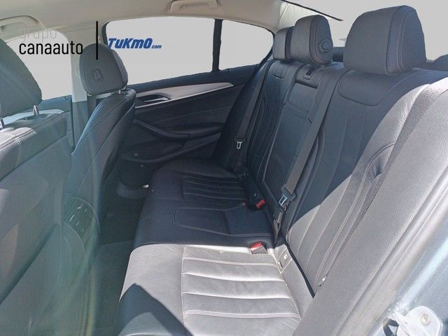BMW Serie 5 530i color Azul. Año 2017. 185KW(252CV). Gasolina. En concesionario TACO de Sta. C. Tenerife