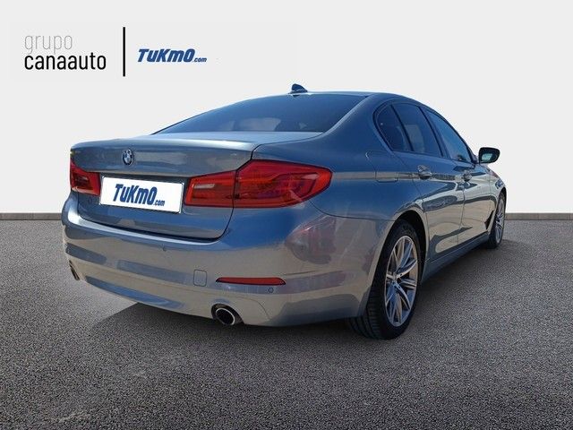 BMW Serie 5 530i color Azul. Año 2017. 185KW(252CV). Gasolina. En concesionario TACO de Sta. C. Tenerife
