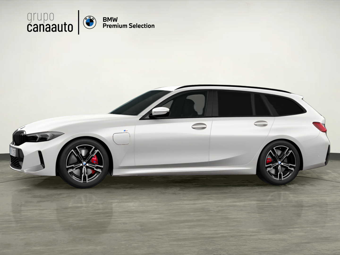 Fotos de BMW Serie 3 330e Touring color Blanco. Año 2025. 215KW(292CV). Híbrido Electro/Gasolina. En concesionario TACO de Sta. C. Tenerife