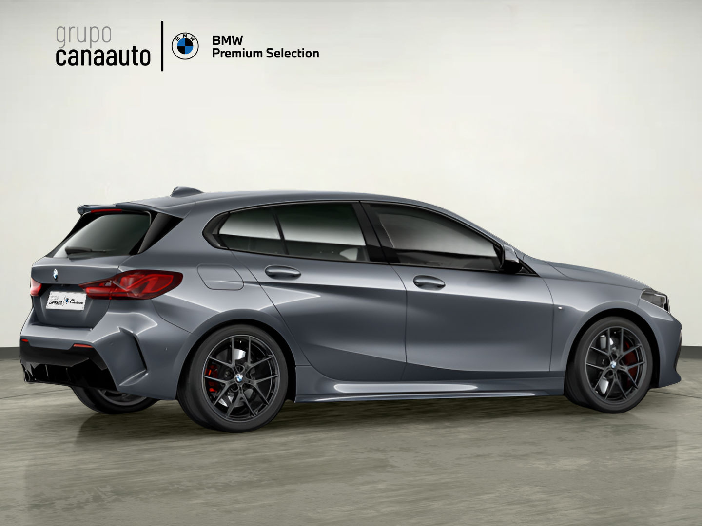 BMW Serie 1 118i color Gris. Año 2022. 103KW(140CV). Gasolina. En concesionario TACO de Sta. C. Tenerife