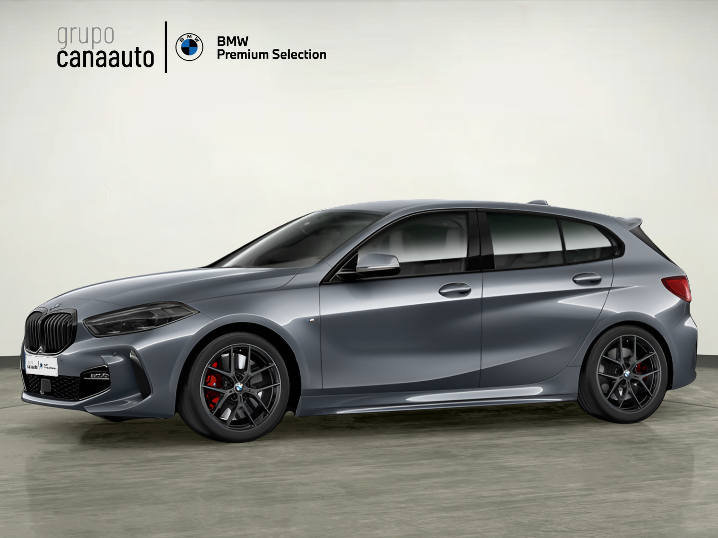 Fotos de BMW Serie 1 118i color Gris. Año 2022. 103KW(140CV). Gasolina. En concesionario TACO de Sta. C. Tenerife