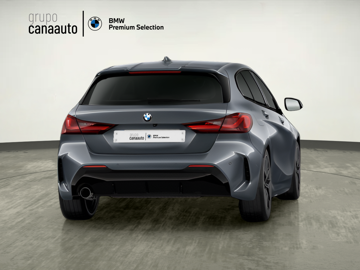 BMW Serie 1 118i color Gris. Año 2022. 103KW(140CV). Gasolina. En concesionario TACO de Sta. C. Tenerife