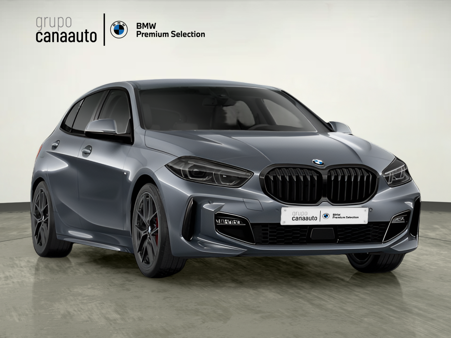 BMW Serie 1 118i color Gris. Año 2022. 103KW(140CV). Gasolina. En concesionario TACO de Sta. C. Tenerife