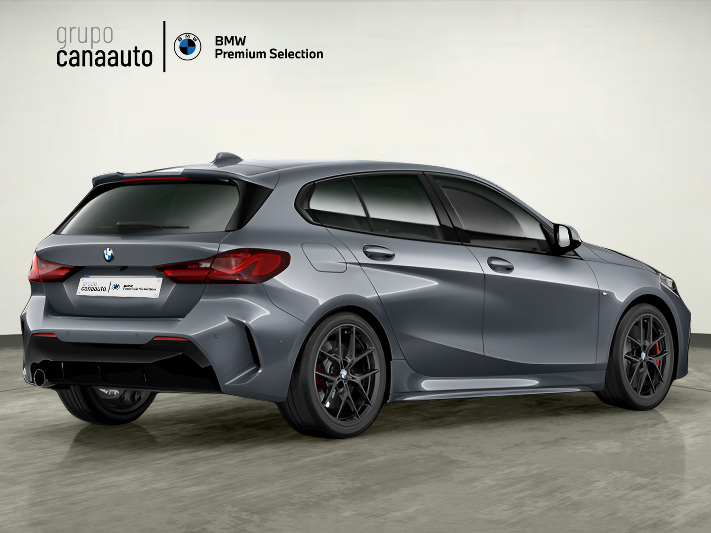 BMW Serie 1 118i color Gris. Año 2022. 103KW(140CV). Gasolina. En concesionario TACO de Sta. C. Tenerife