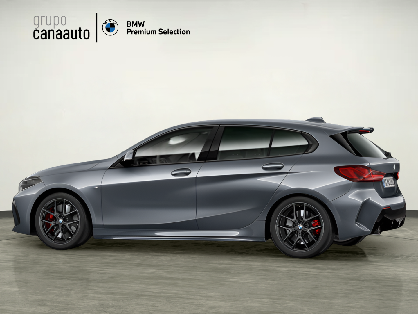 BMW Serie 1 118i color Gris. Año 2022. 103KW(140CV). Gasolina. En concesionario TACO de Sta. C. Tenerife