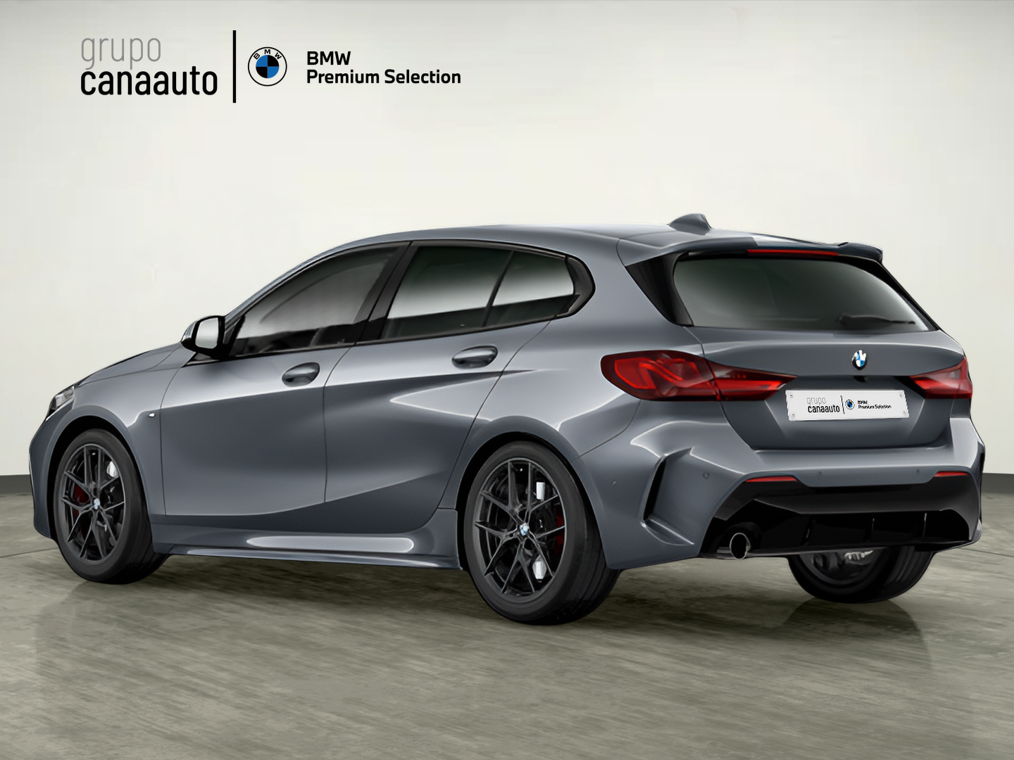 BMW Serie 1 118i color Gris. Año 2022. 103KW(140CV). Gasolina. En concesionario TACO de Sta. C. Tenerife