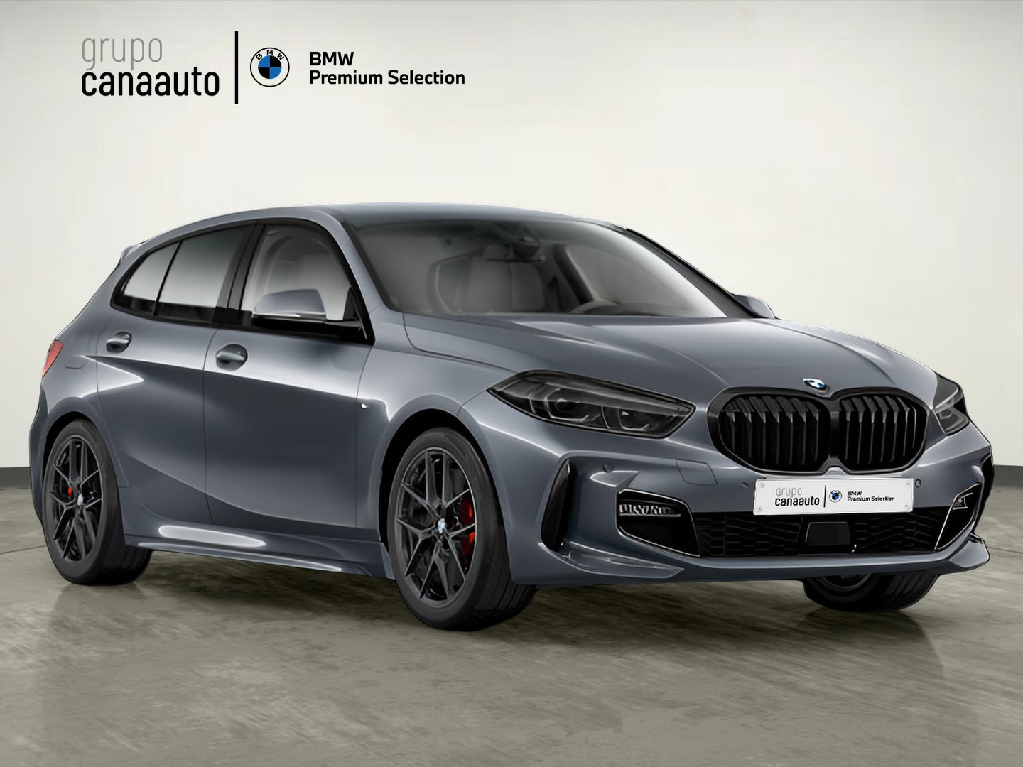 BMW Serie 1 118i color Gris. Año 2022. 103KW(140CV). Gasolina. En concesionario TACO de Sta. C. Tenerife