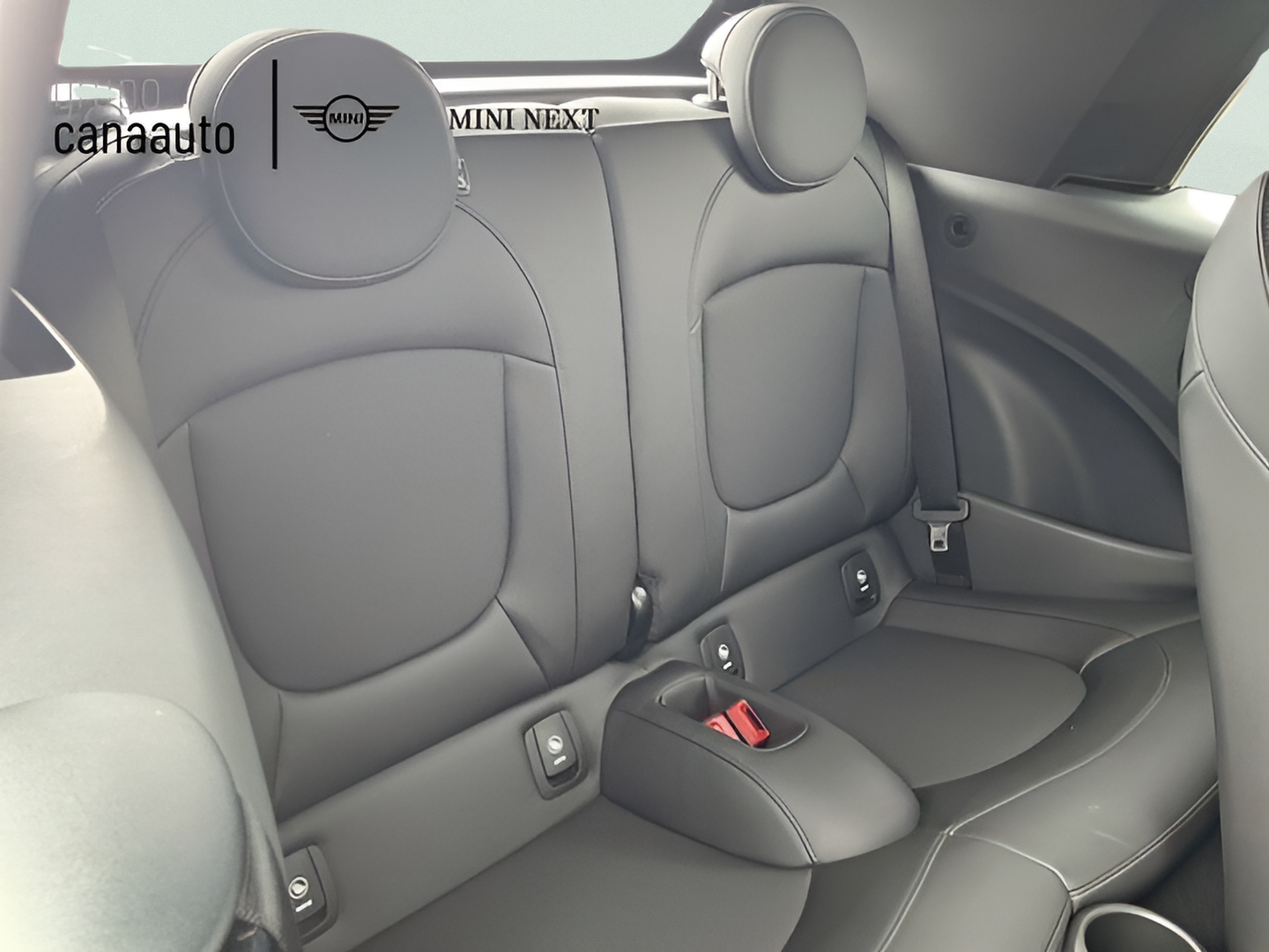 fotoG 8 del MINI MINI Cooper Cabrio 100 kW (136 CV) 136cv Gasolina del 2024 en Sta. C. Tenerife