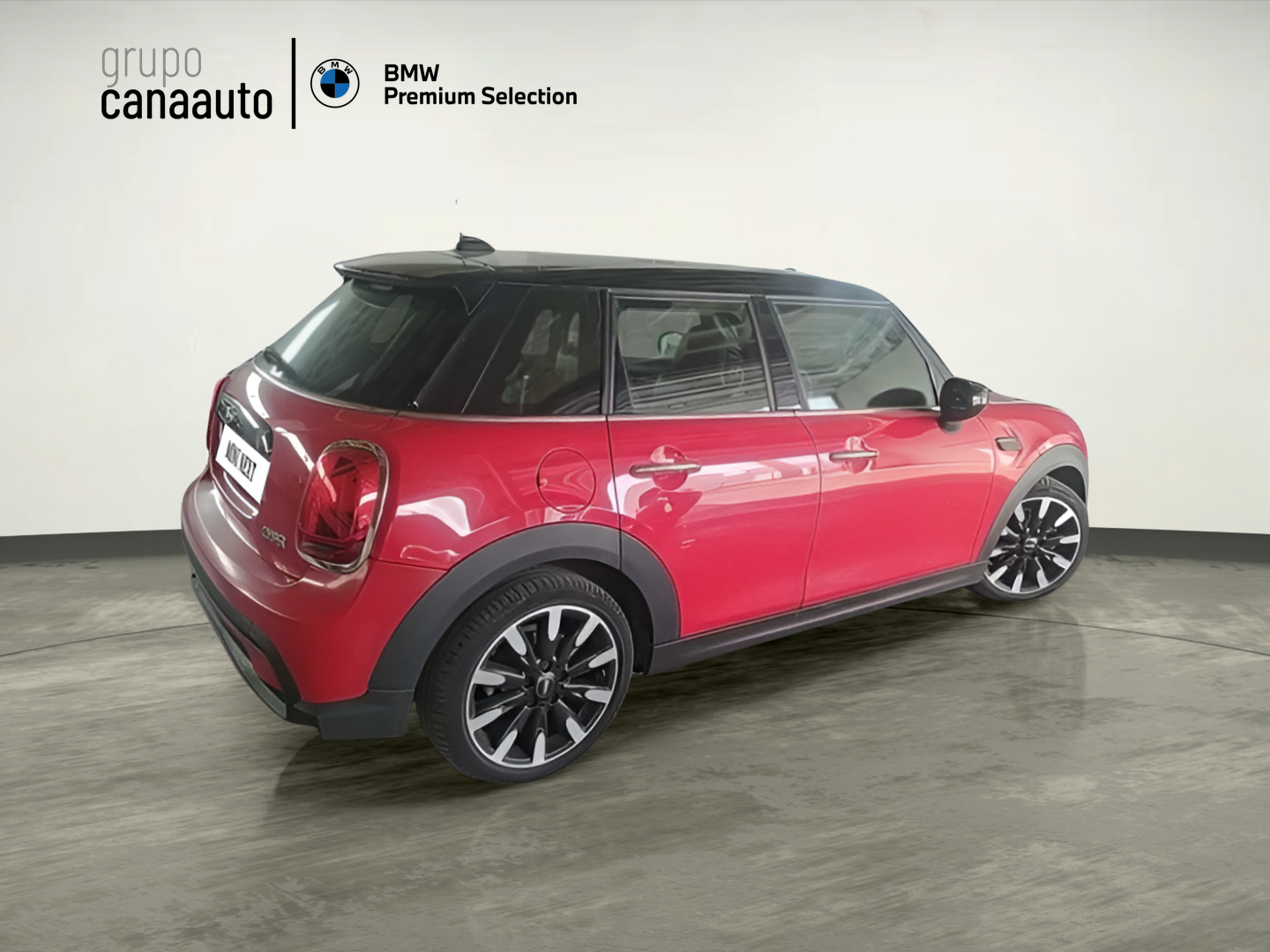 fotoG 3 del MINI MINI Cooper 5 Puertas 100 kW (136 CV) 136cv Gasolina del 2022 en Sta. C. Tenerife