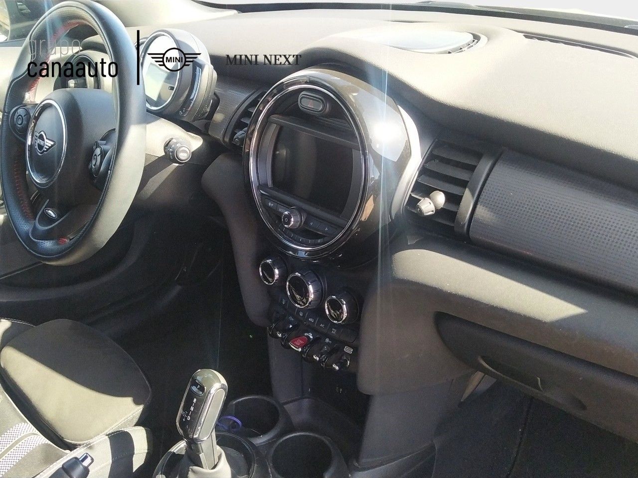 fotoG 7 del MINI MINI Cooper 5 Puertas 100 kW (136 CV) 136cv Gasolina del 2021 en Sta. C. Tenerife