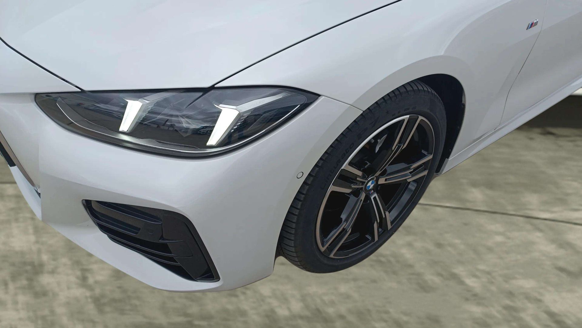 BMW Serie 4 420i Cabrio color Blanco. Año 2025. 135KW(184CV). Gasolina. En concesionario TACO de Sta. C. Tenerife