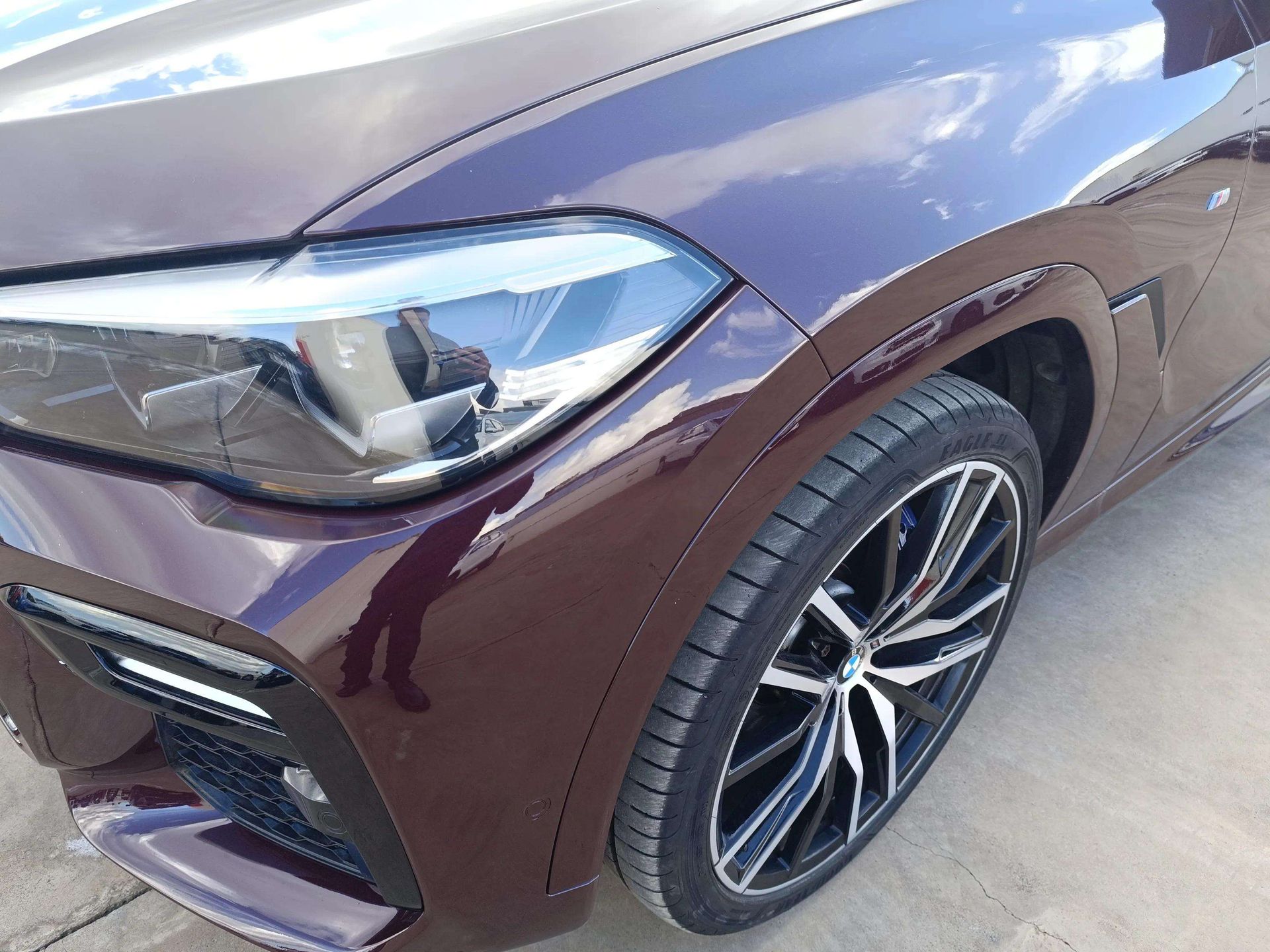 BMW X6 xDrive30d color Marrón. Año 2020. 195KW(265CV). Diésel. En concesionario TACO de Sta. C. Tenerife