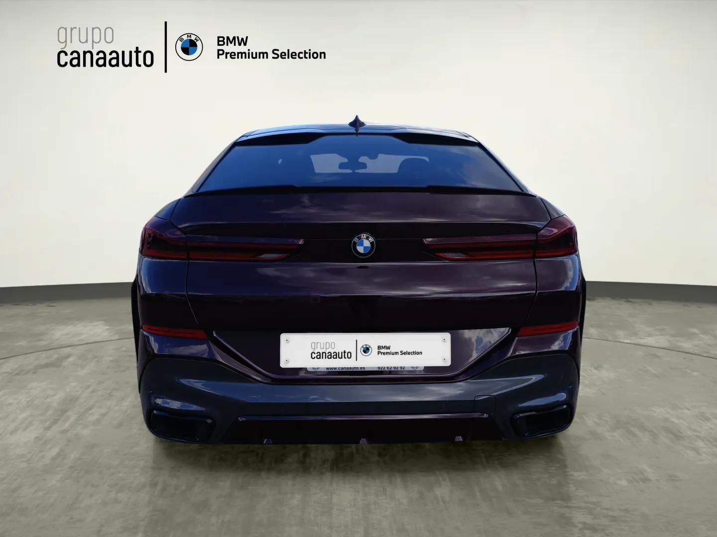 BMW X6 xDrive30d color Marrón. Año 2020. 195KW(265CV). Diésel. En concesionario TACO de Sta. C. Tenerife