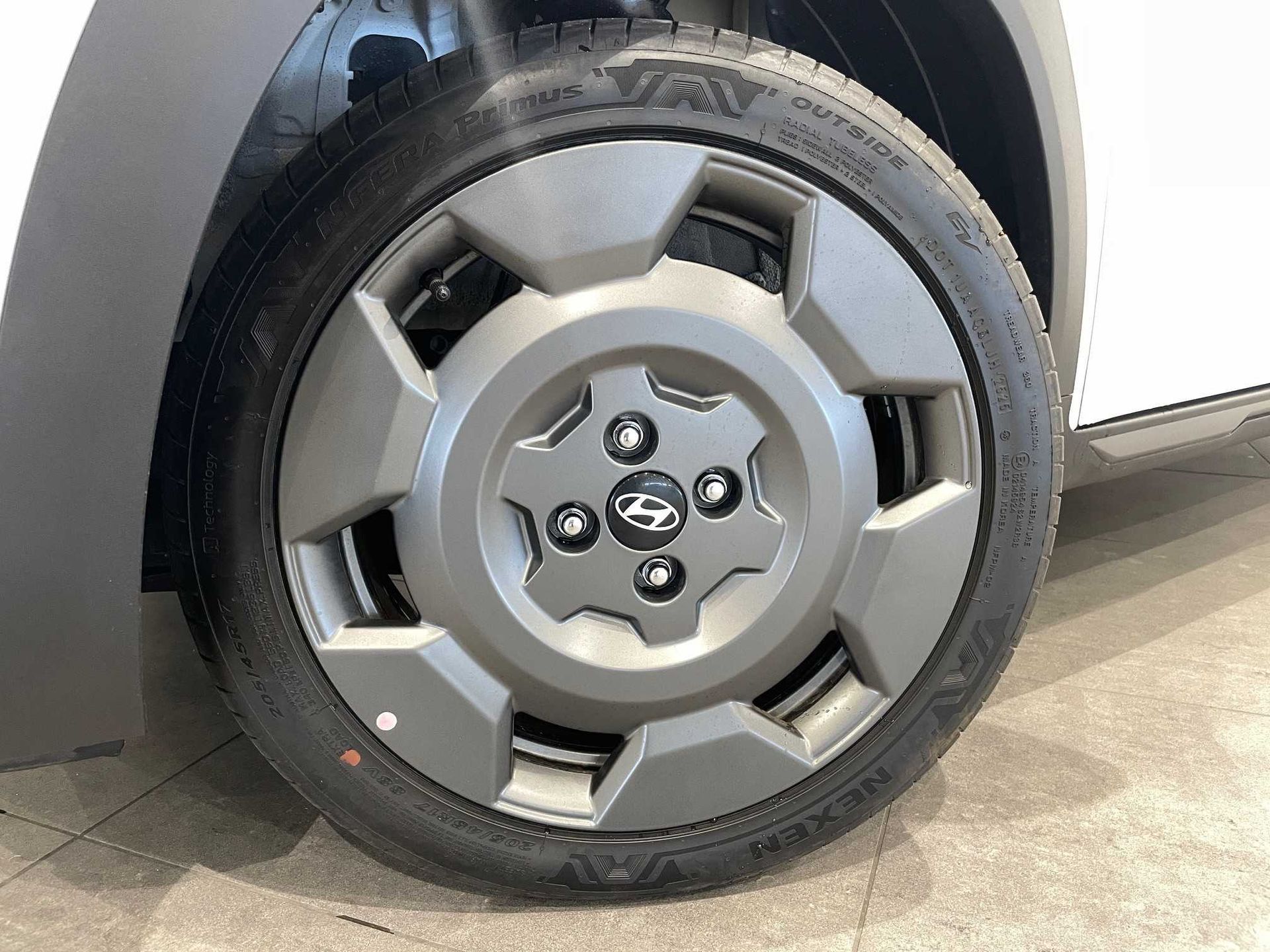 Hyundai Inster 49KWH en Barcelona