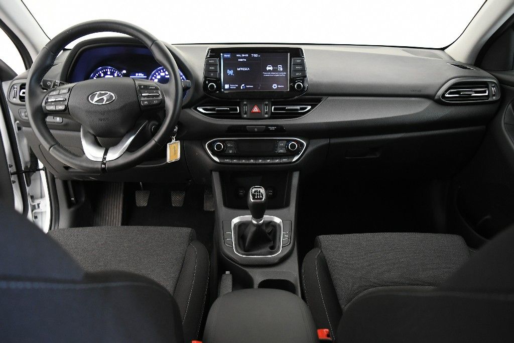 Hyundai i30 1.5 DPI en Barcelona