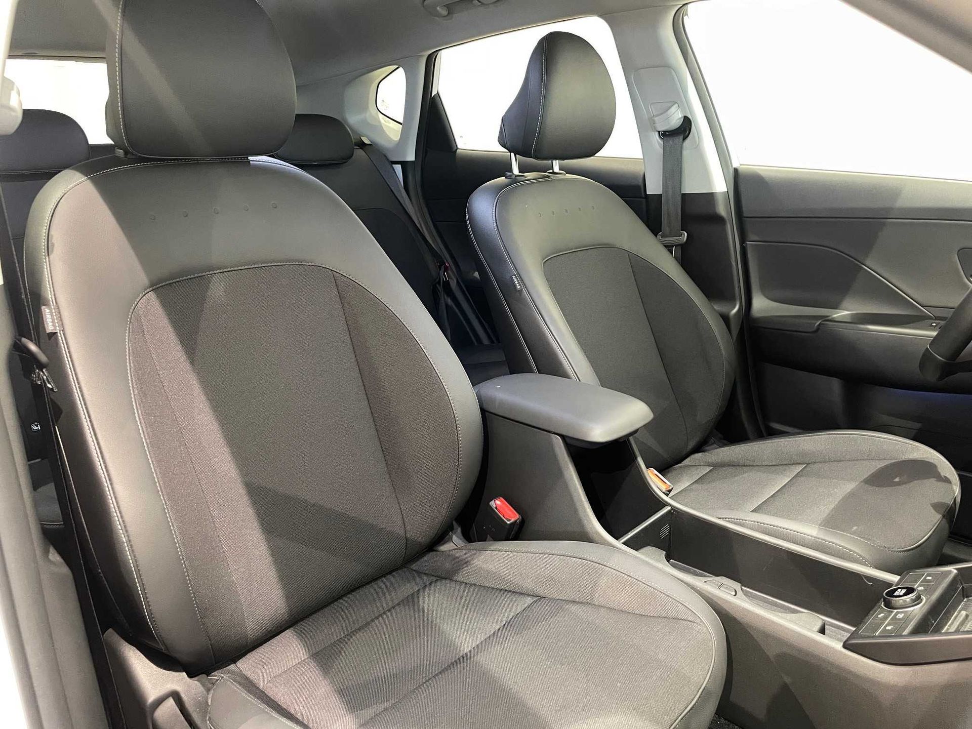 Hyundai Kona 1.6 GDI HEV en Barcelona