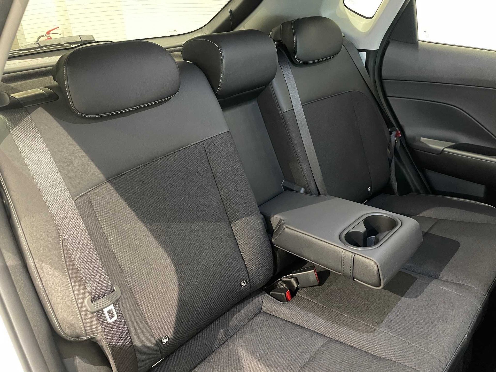 Hyundai Kona 1.6 GDI HEV en Barcelona