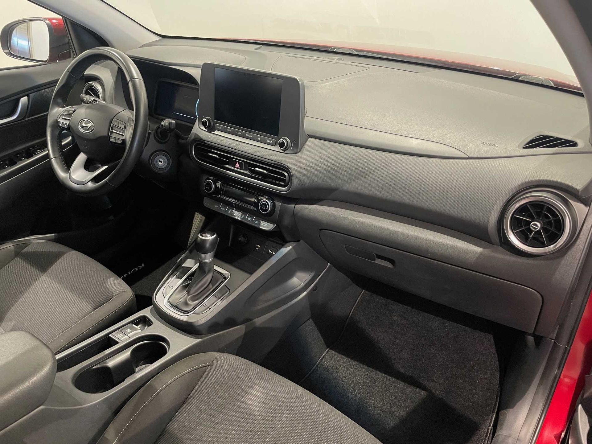 Hyundai Kona 1.6 GDI HEV en Barcelona