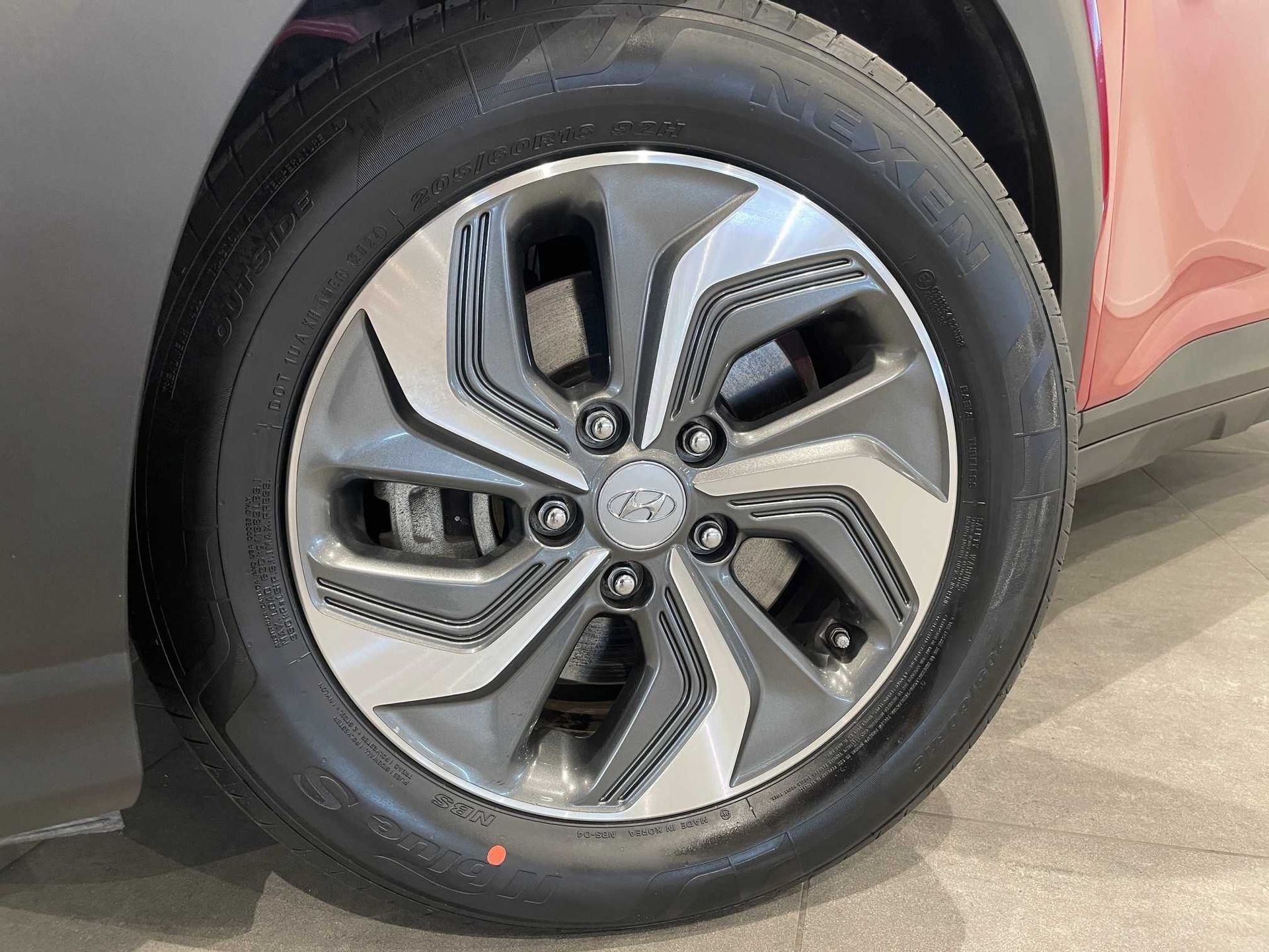 Hyundai Kona 1.6 GDI HEV en Barcelona