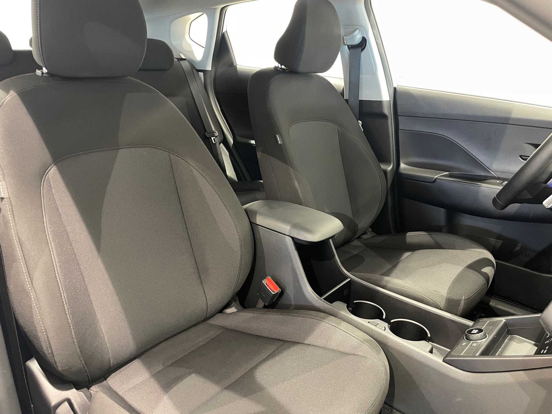 Hyundai Kona 1.6 GDI HEV en Barcelona