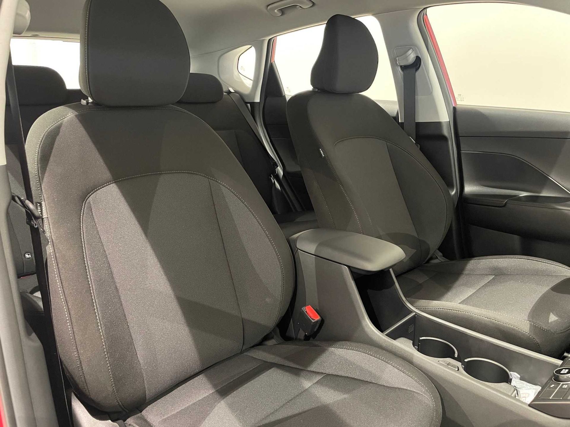 Hyundai Kona 1.6 GDI HEV en Barcelona