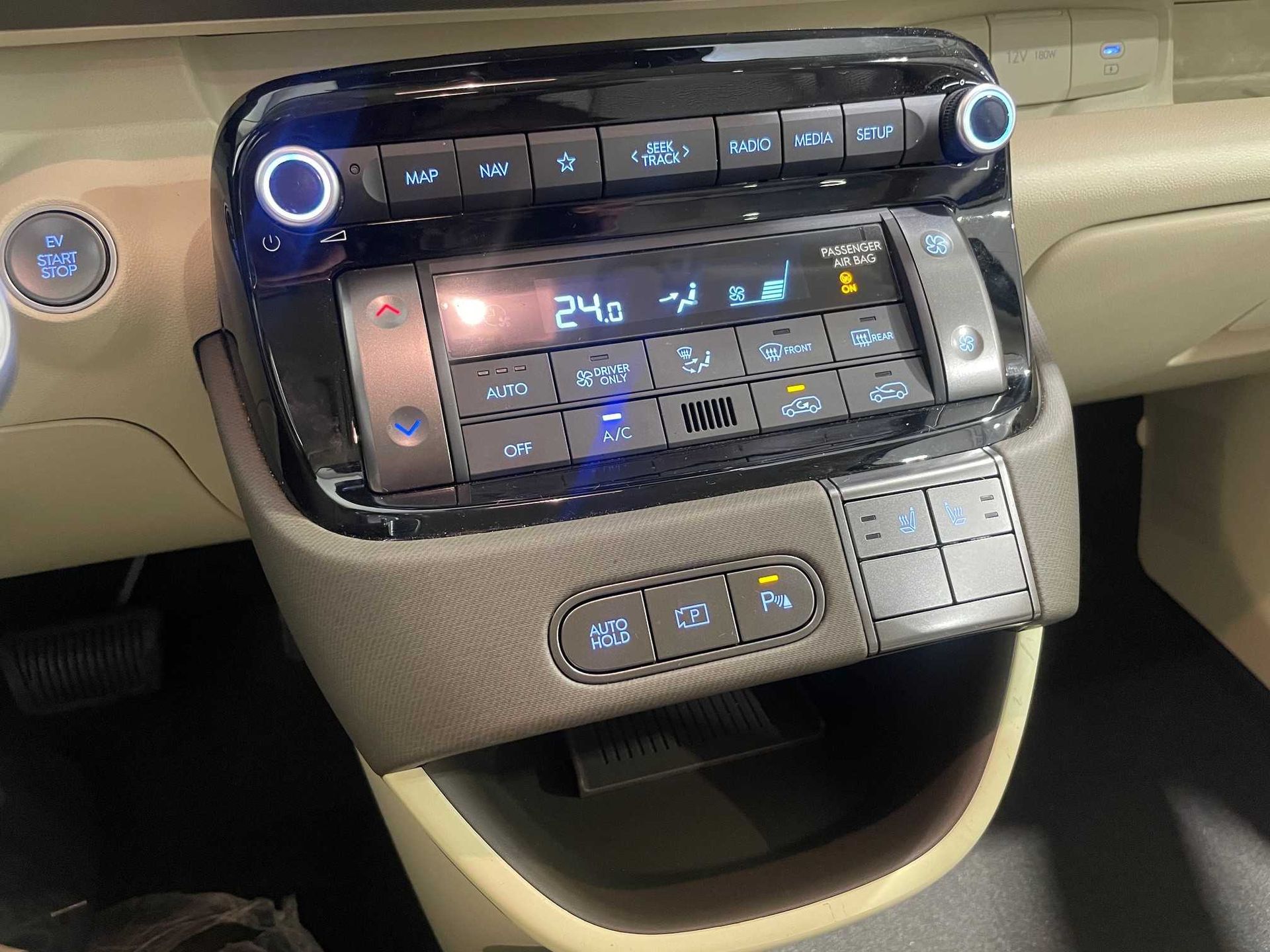 Hyundai Inster 49KWH en Barcelona