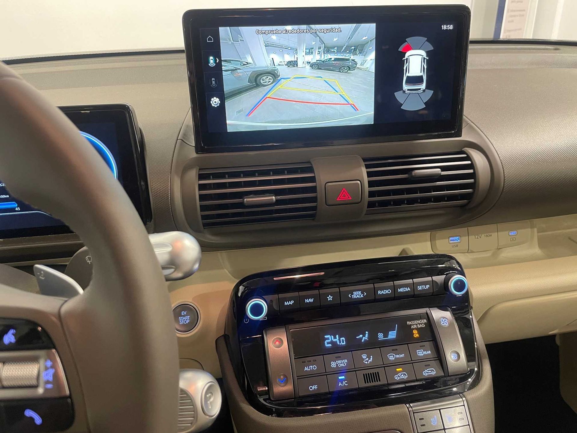 Hyundai Inster 49KWH en Barcelona