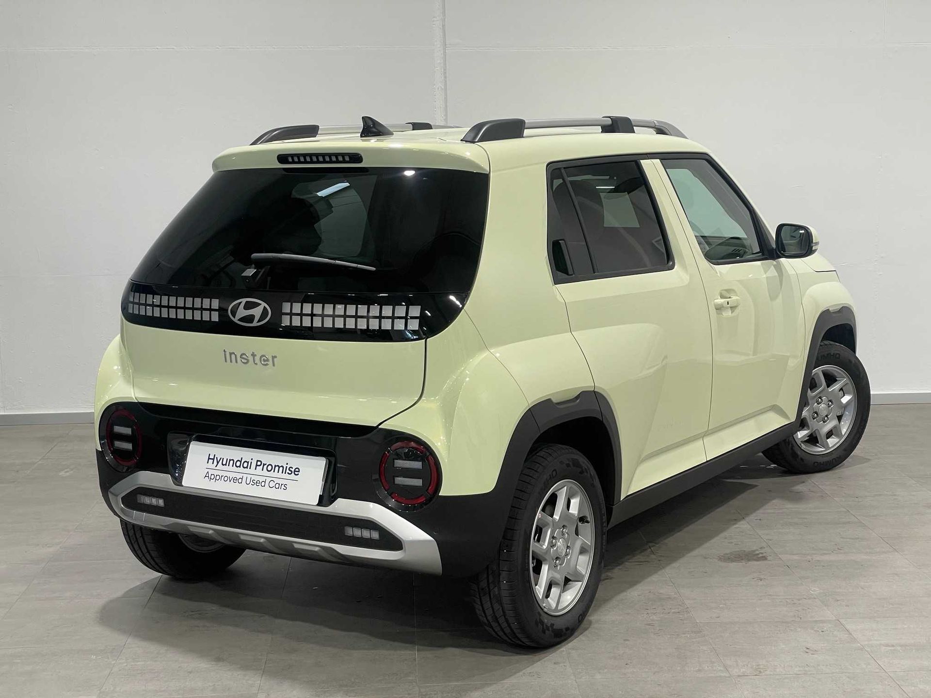 Hyundai Inster 49KWH en Barcelona