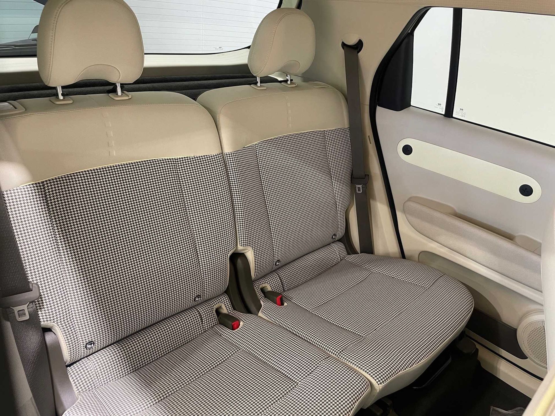 Hyundai Inster 49KWH en Barcelona