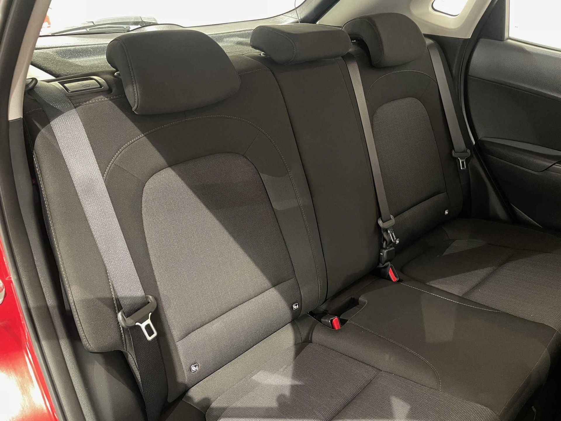 Hyundai Kona 1.6 GDI HEV en Barcelona