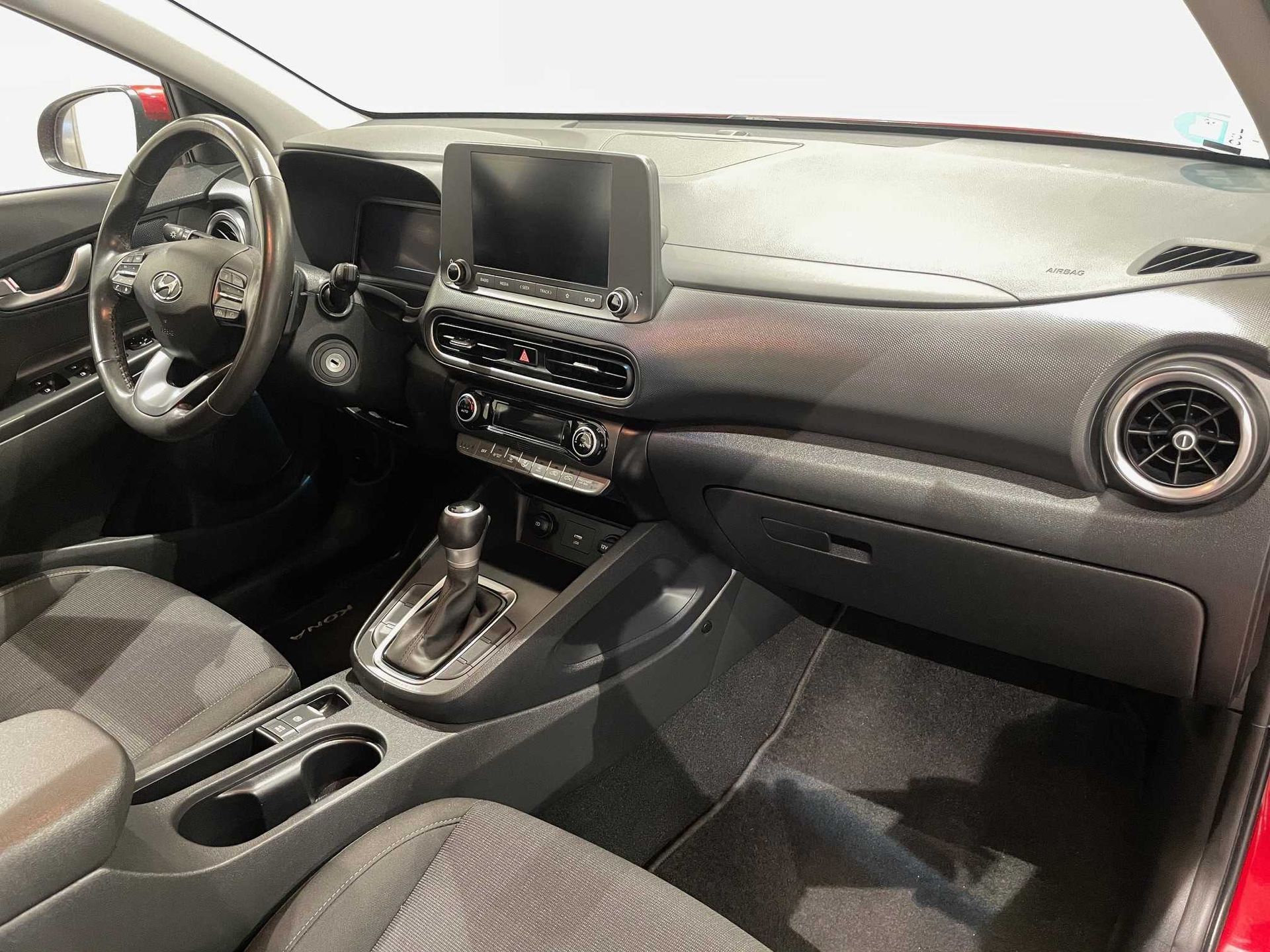 Hyundai Kona 1.6 GDI HEV en Barcelona