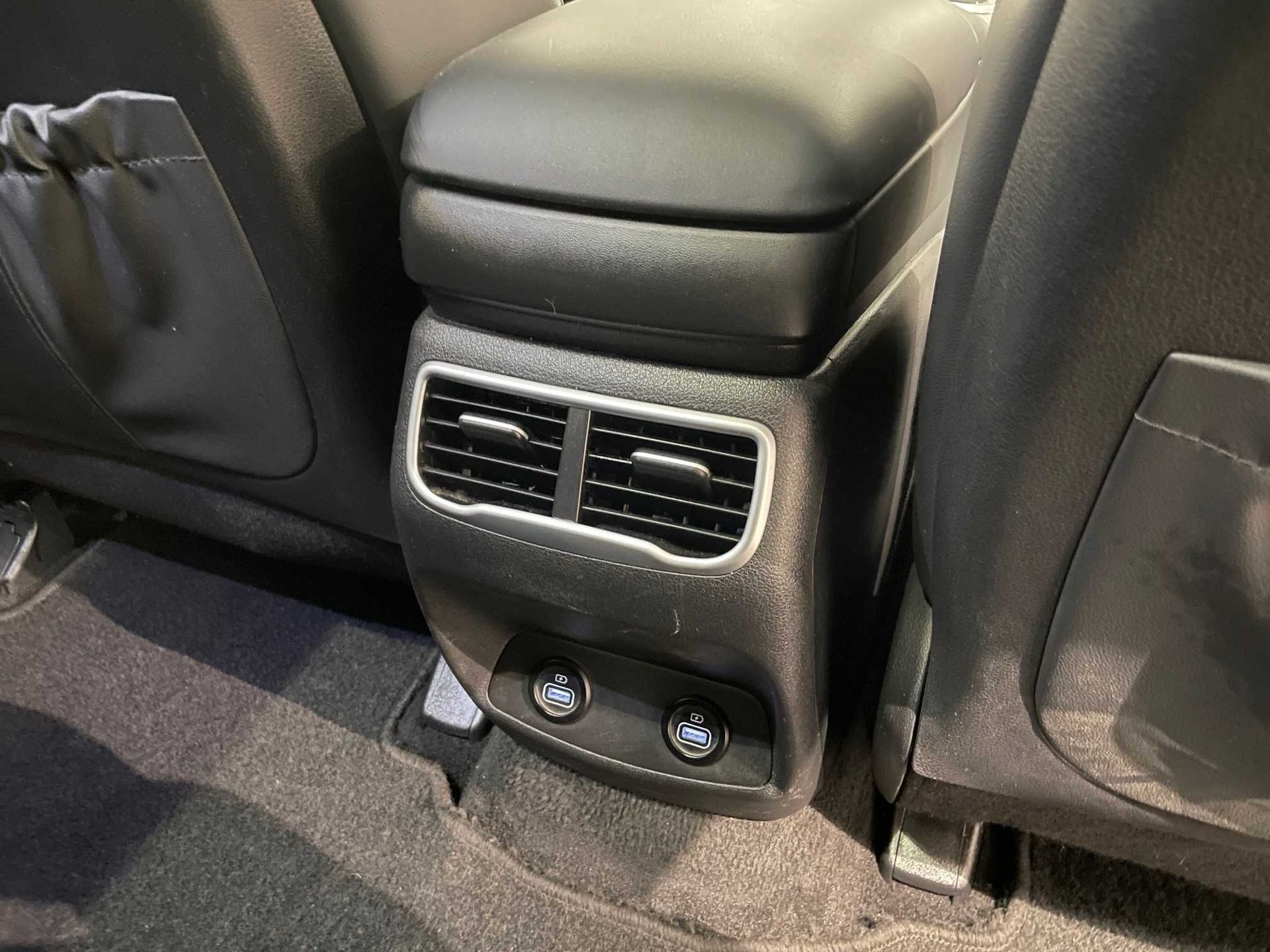 Hyundai Santa Fe 1.6 TGDi HEV en Barcelona