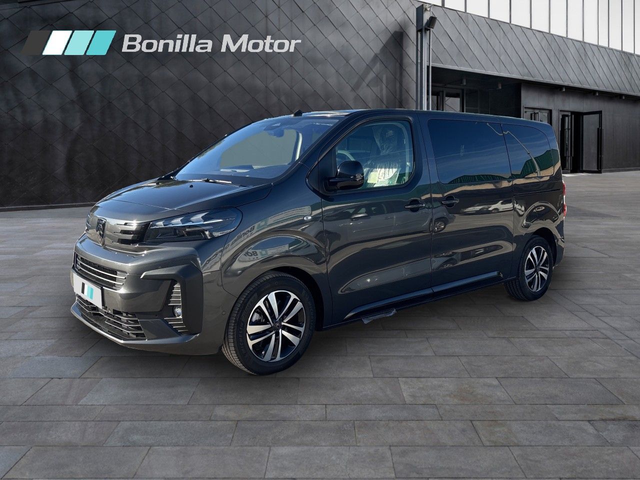 PEUGEOT TRAVELLER